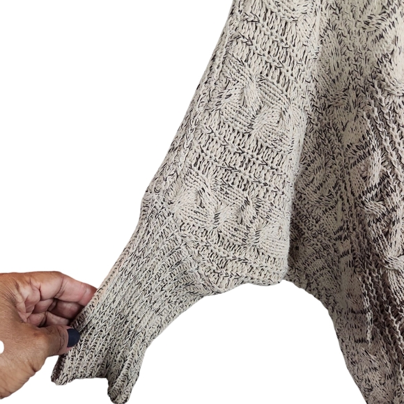 NWOT, Military Hippie, Taupe Open Wrap Cardigan, Faux Fir trim, lace up back, OS - Picture 4 of 5